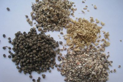 How to Create Your Own Herbal Tea Blend at Home to Ease the Symptoms of PMS