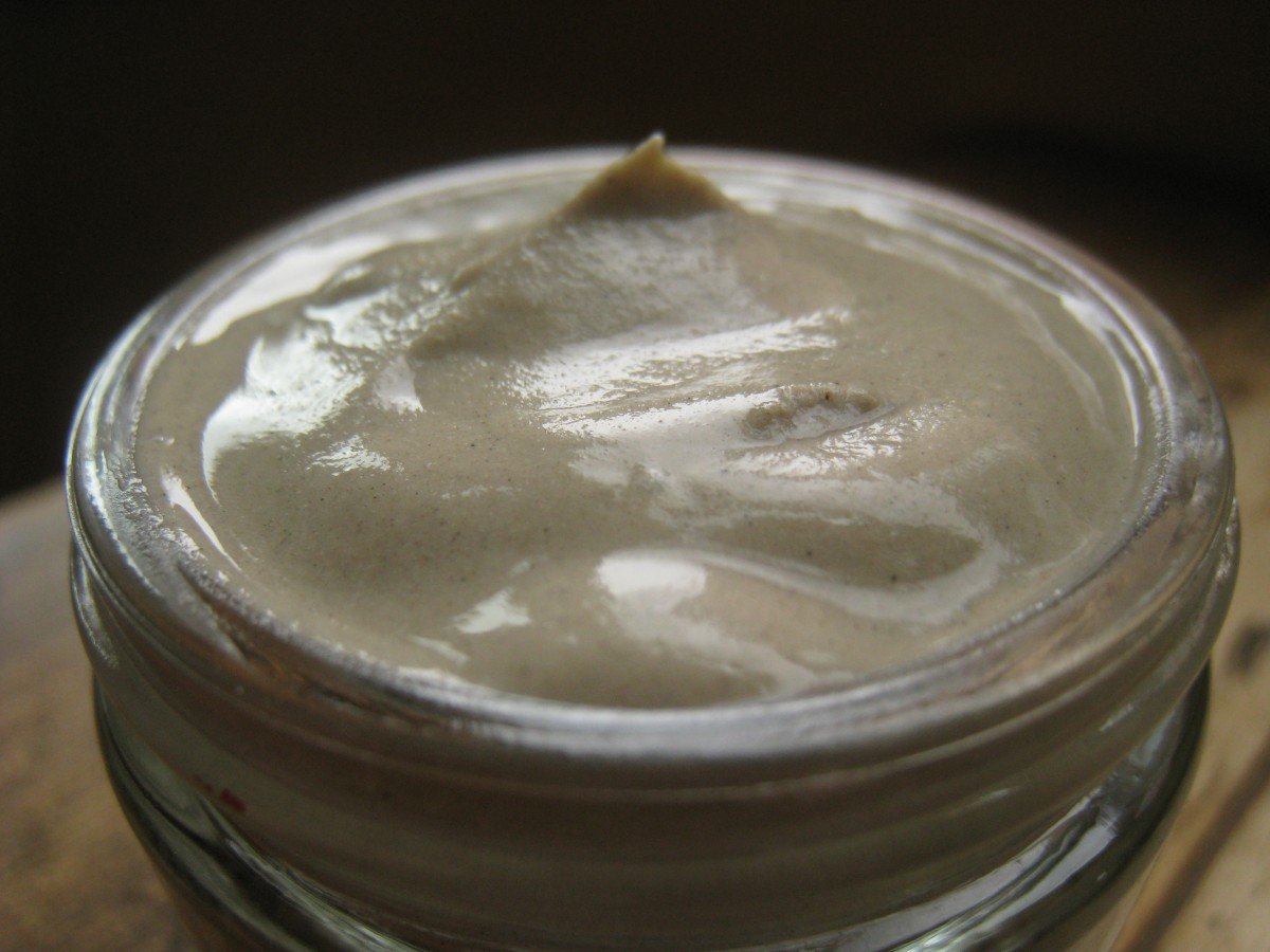 A Recipe for Homemade Calamine Lotion