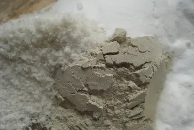 A Recipe for Homemade Calamine Lotion 1
