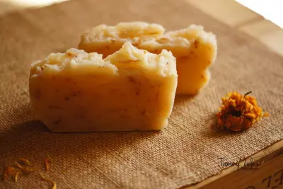 How to Make Your Own Gentle Facial Cleanser -- Perfect for Sensitive and Maturing Skin